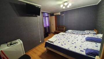 Трехместный номер «Комфорт» в Отеле River Hotel